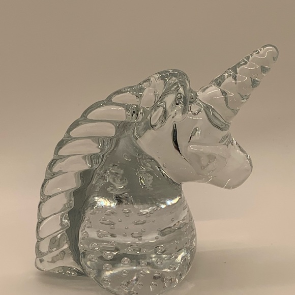 Blown Glass Unicorn Clear Glass Art Figurine Paperweight - Picture 9 of 9